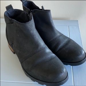 Sorel Emelie Chelsea Boots